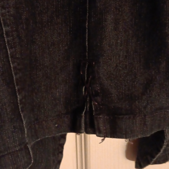 Dark Denim Ruffled Vest - Picture 10 of 11